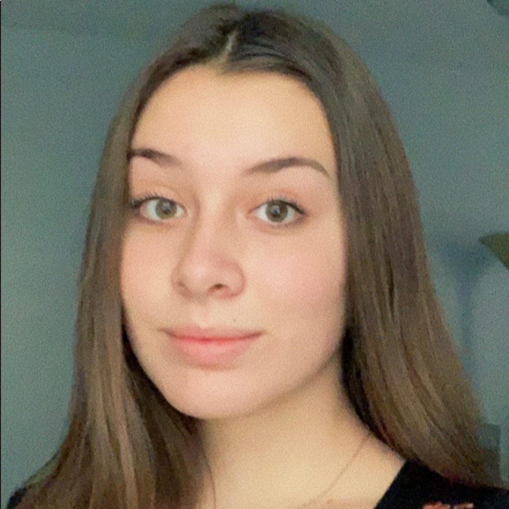 Meet your Posher, Katelyn